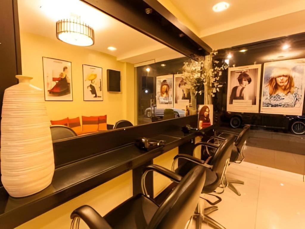 L Square Hotel Tarlac City Zewnętrze zdjęcie