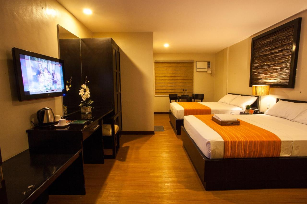 L Square Hotel Tarlac City Zewnętrze zdjęcie
