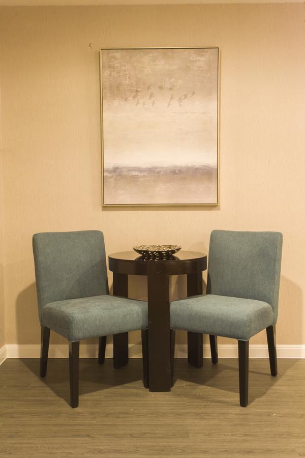 L Square Hotel Tarlac City Zewnętrze zdjęcie